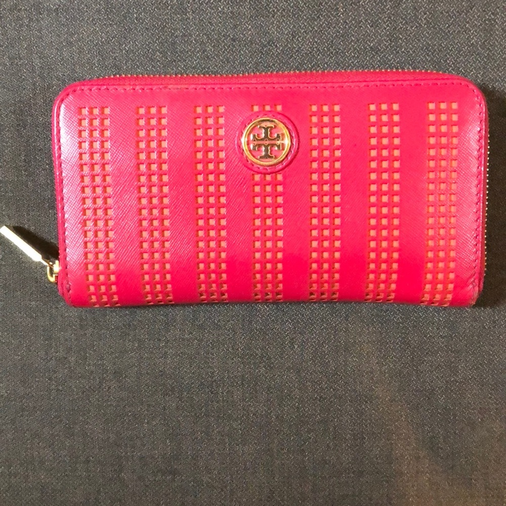 Tory Burch wallet